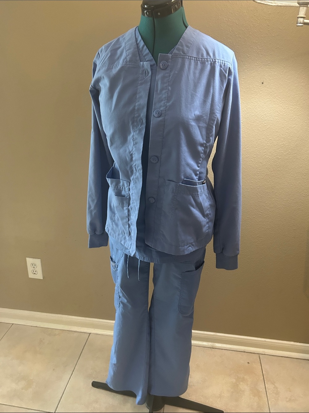 Cherokee scrub set